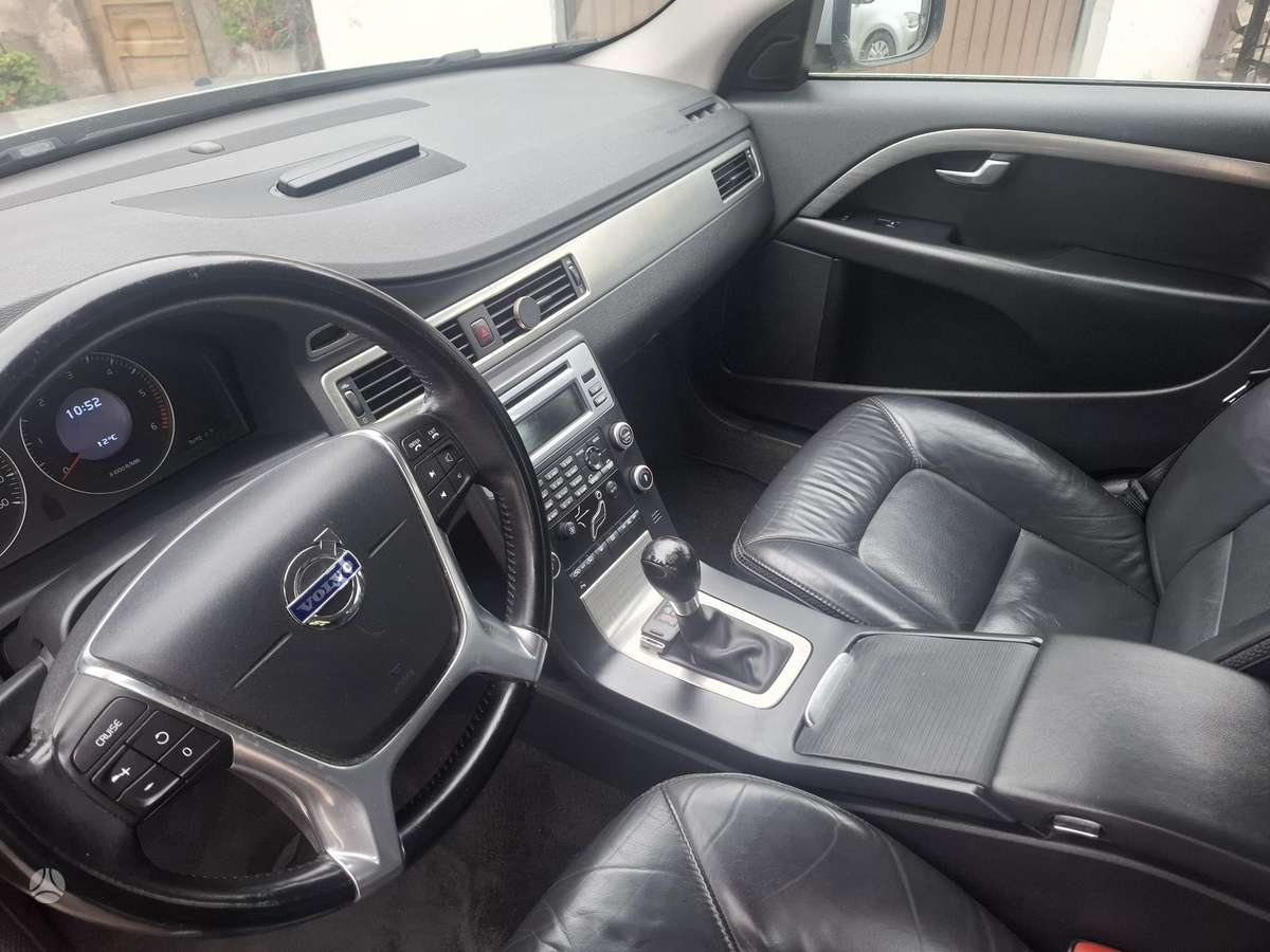 Volvo XC70 2010 — photo 5