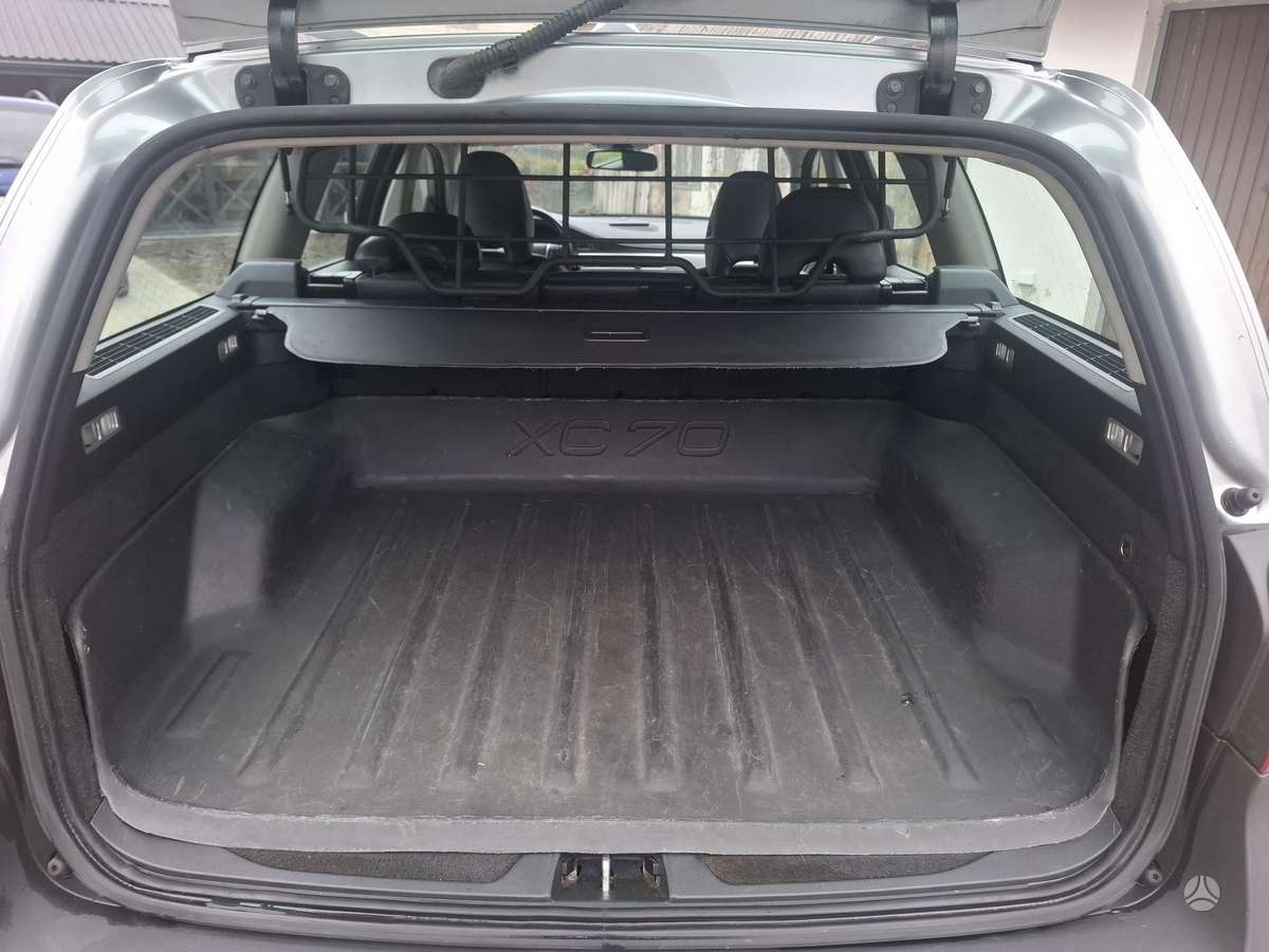 Volvo XC70 2010 — photo 8