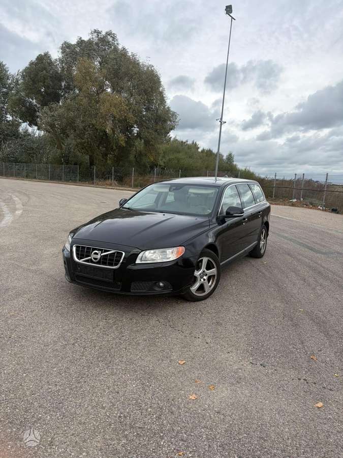 Volvo V70, 2012