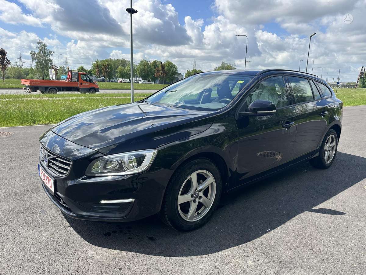 Volvo V60 2015 — engine 1969 cm³, 150 HP (110kW)
