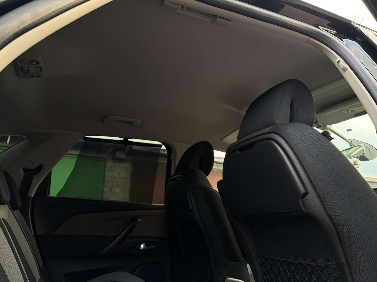 Citroen C4 2015 — photo 13
