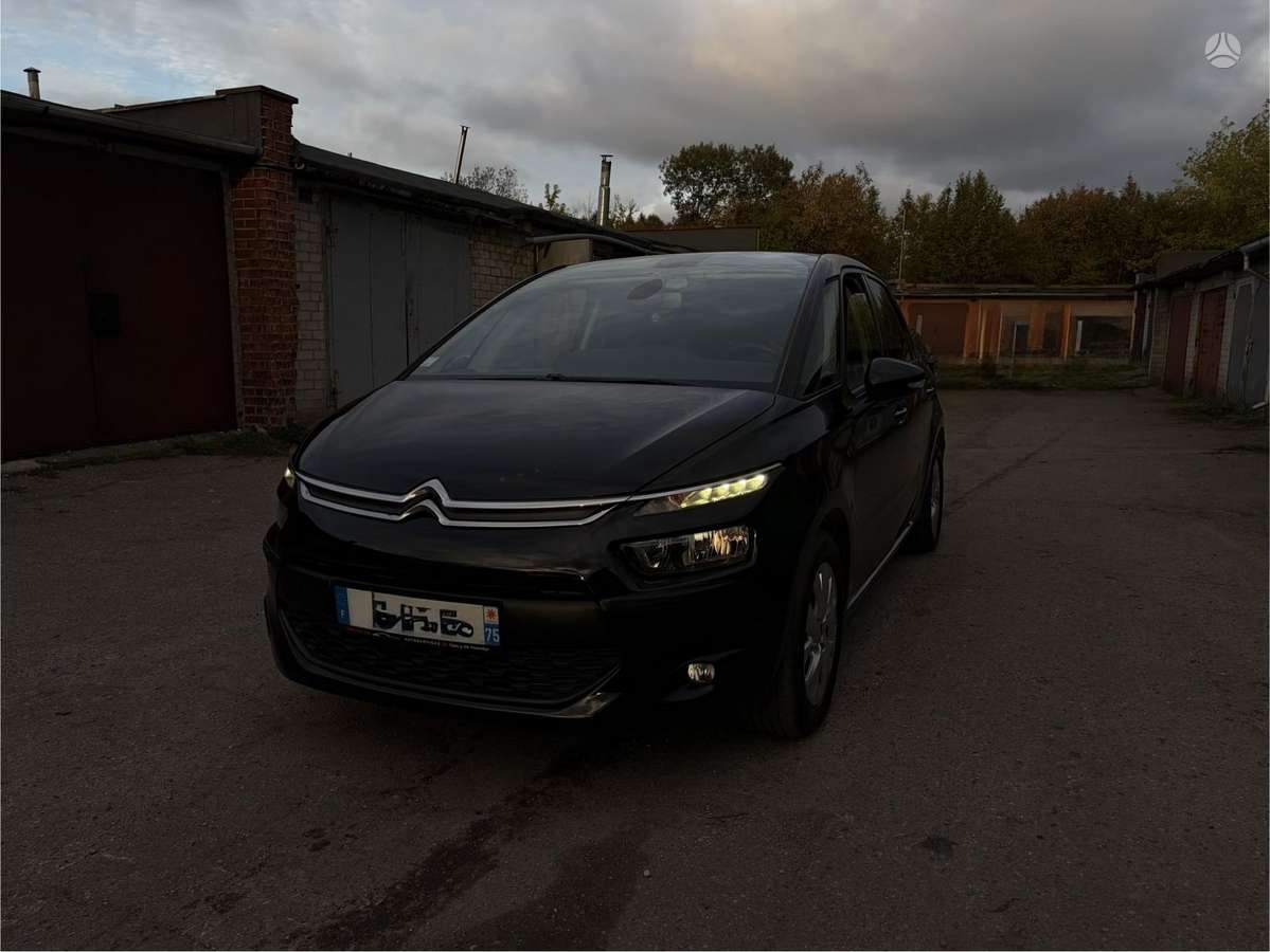 Citroen C4 2015 — rear view