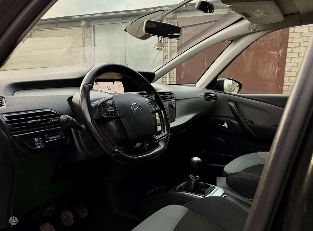 Citroen C4 2015 — photo 8