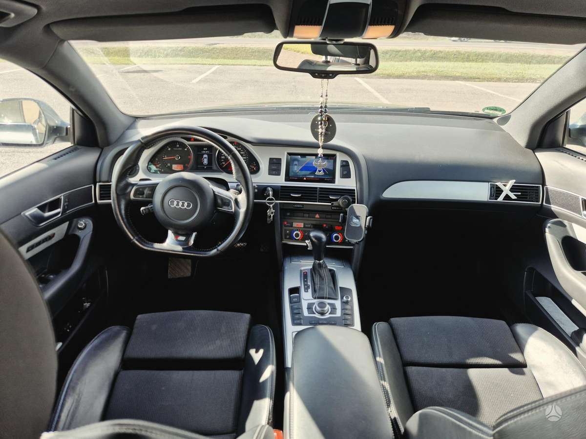 Audi A6 2010 — двигун 2698 cm³, 190 HP (140kW)