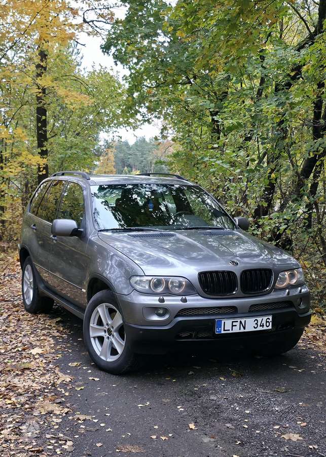BMW X5 2004 — авто для ЗСУ з Європи