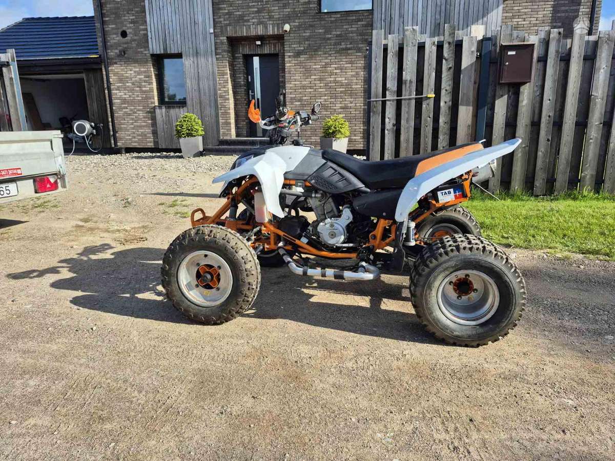 Polaris Predator 2005 — engine 500 cm³, 41 HP (30kW)