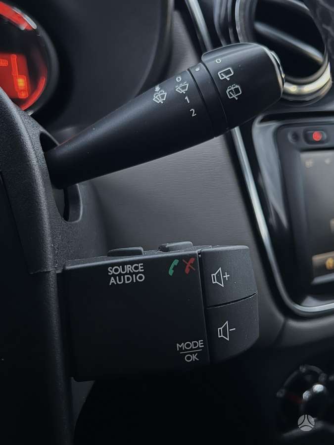 Dacia Lodgy 2013 — photo 17
