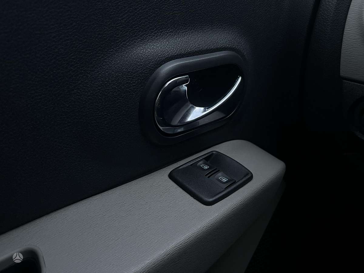 Dacia Lodgy 2013 — photo 21