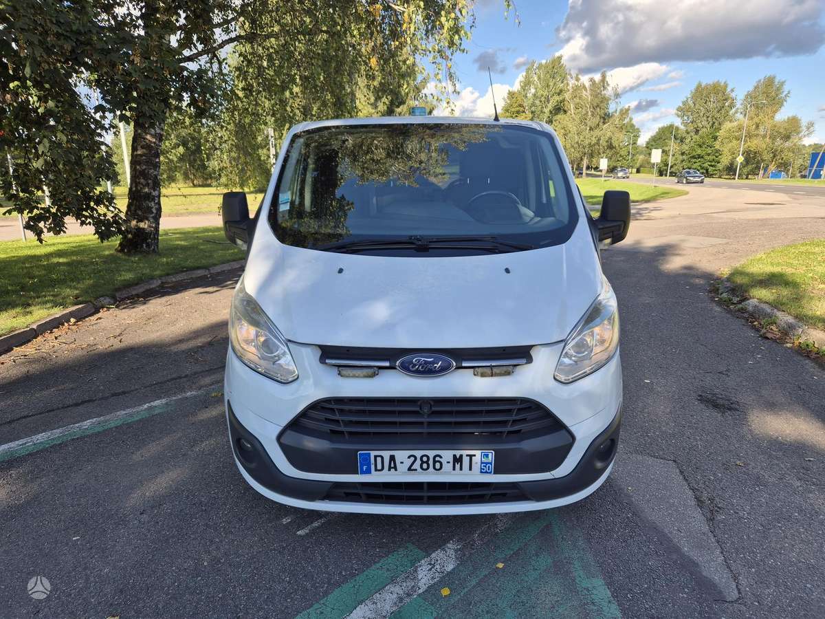 Ford Transit 2013 — rear view