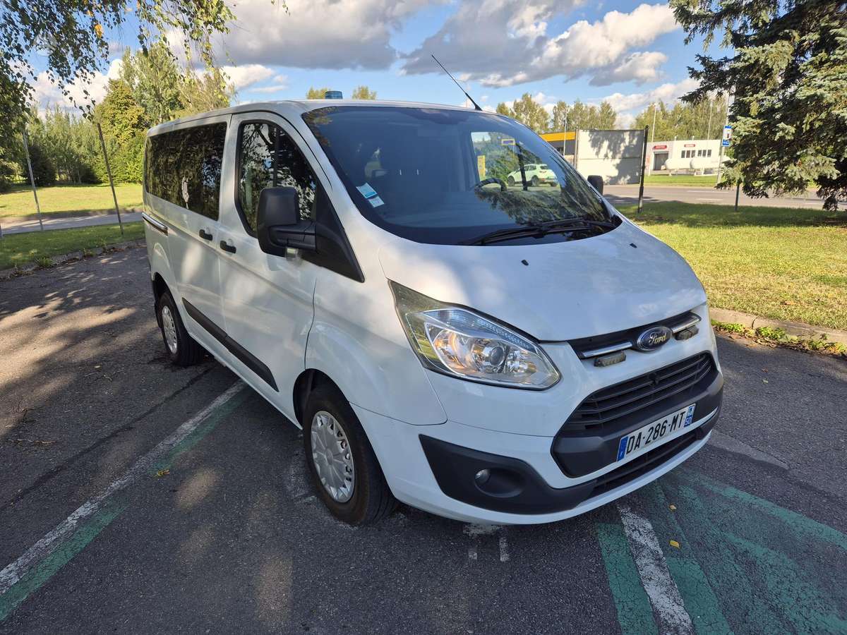 Ford Transit 2013 — interior