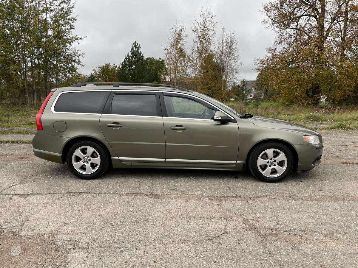 Volvo V70 2010 — двигун 1560 cm³, 109 HP (80kW)