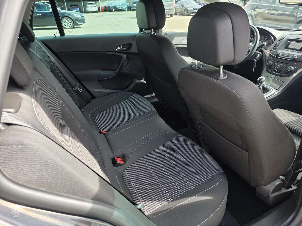 Opel Insignia 2013 — photo 12