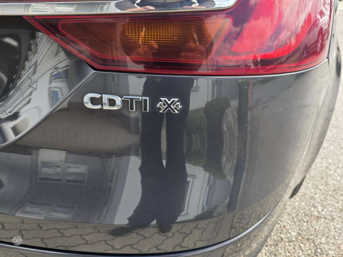 Opel Insignia 2013 — photo 18