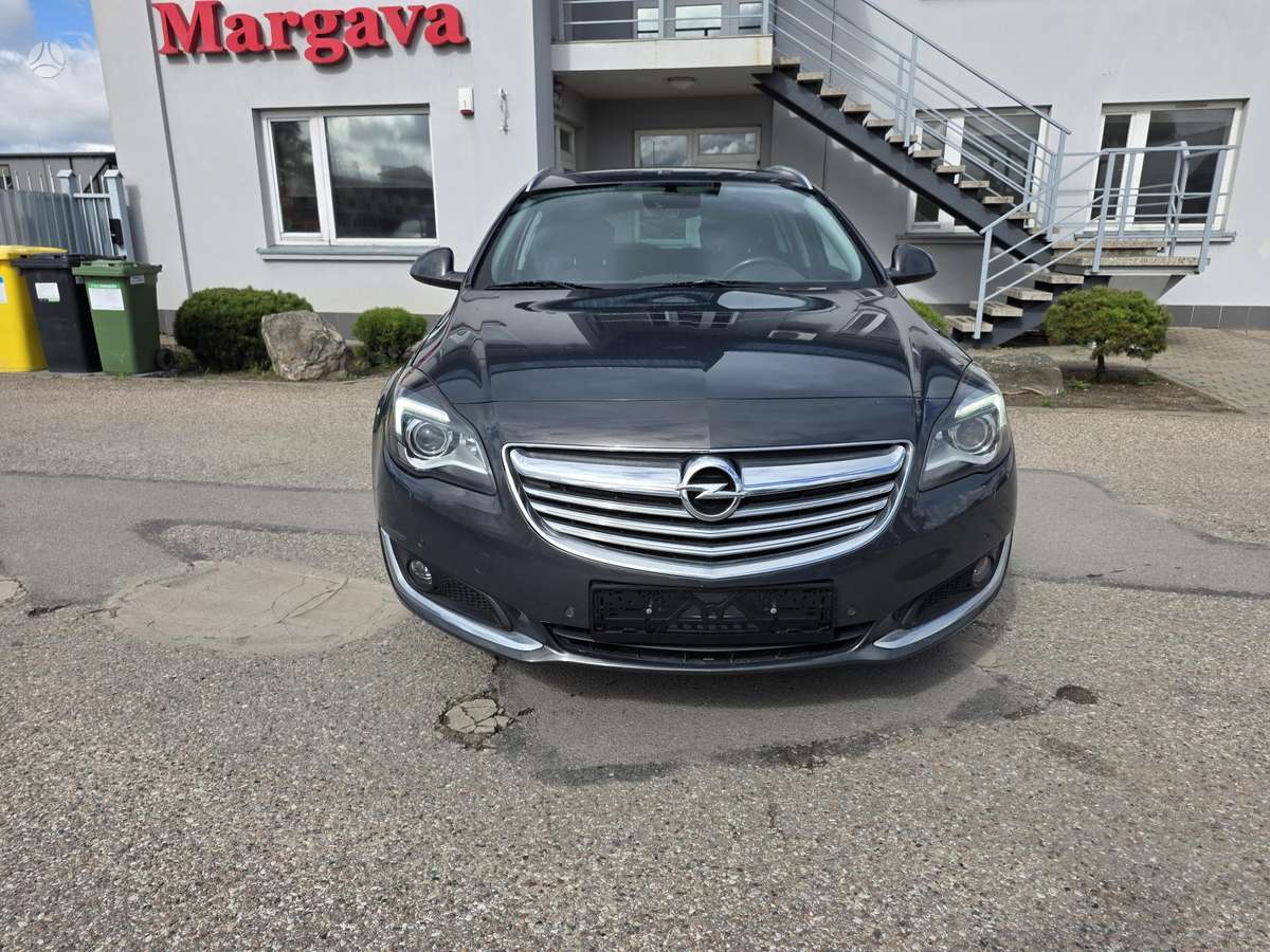 Opel Insignia 2013 — interior