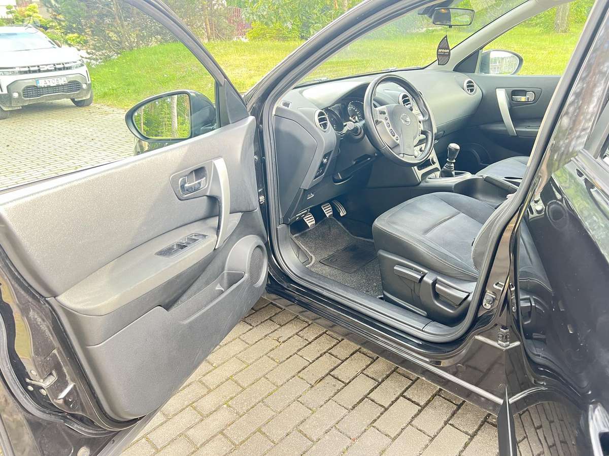 Nissan Qashqai 2010 — photo 17