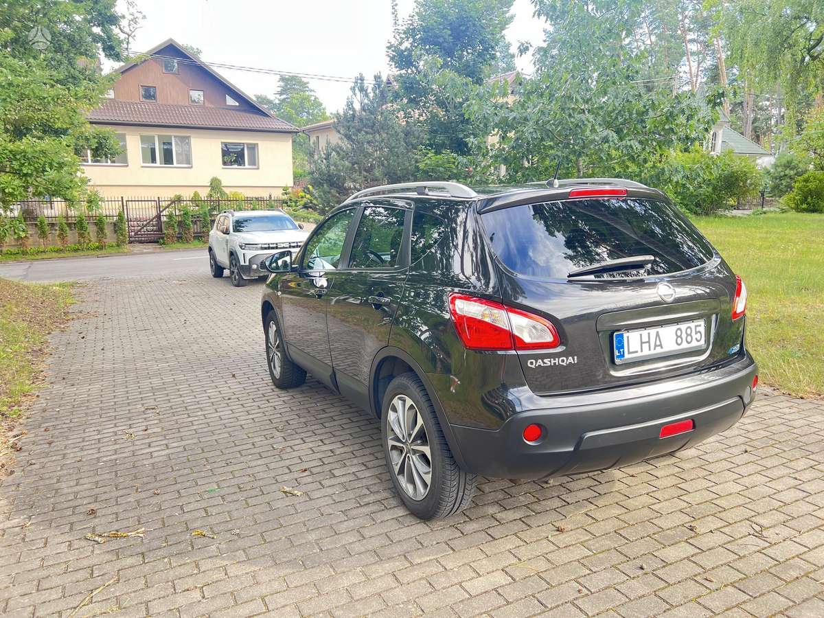 Nissan Qashqai 2010 — photo 8