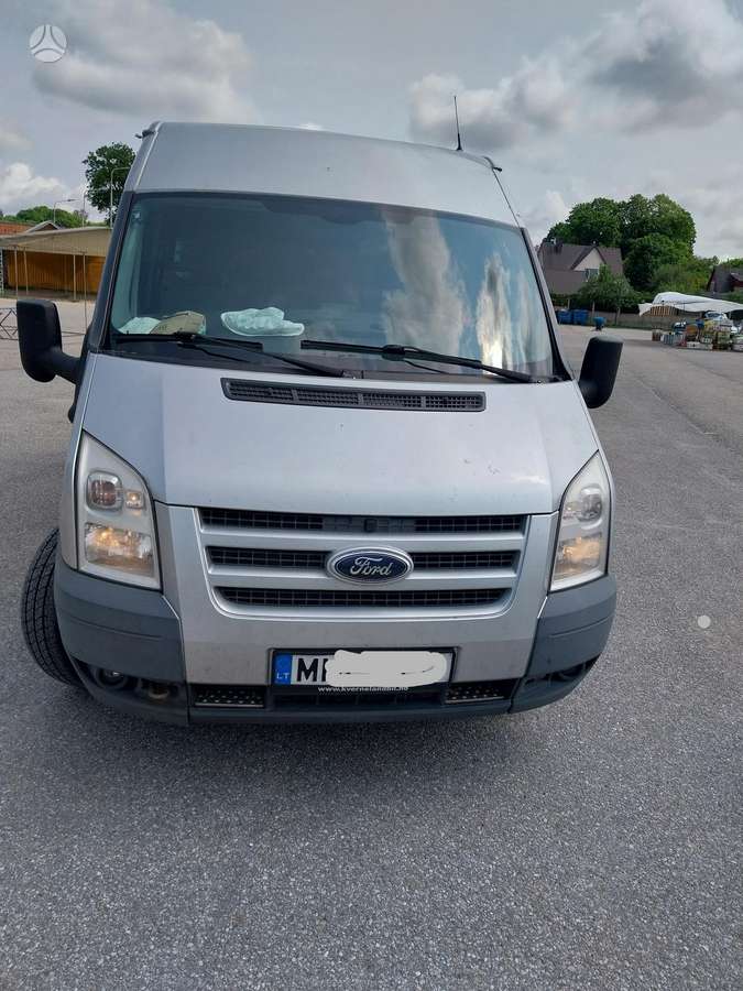 Ford Transit 2011 — салон