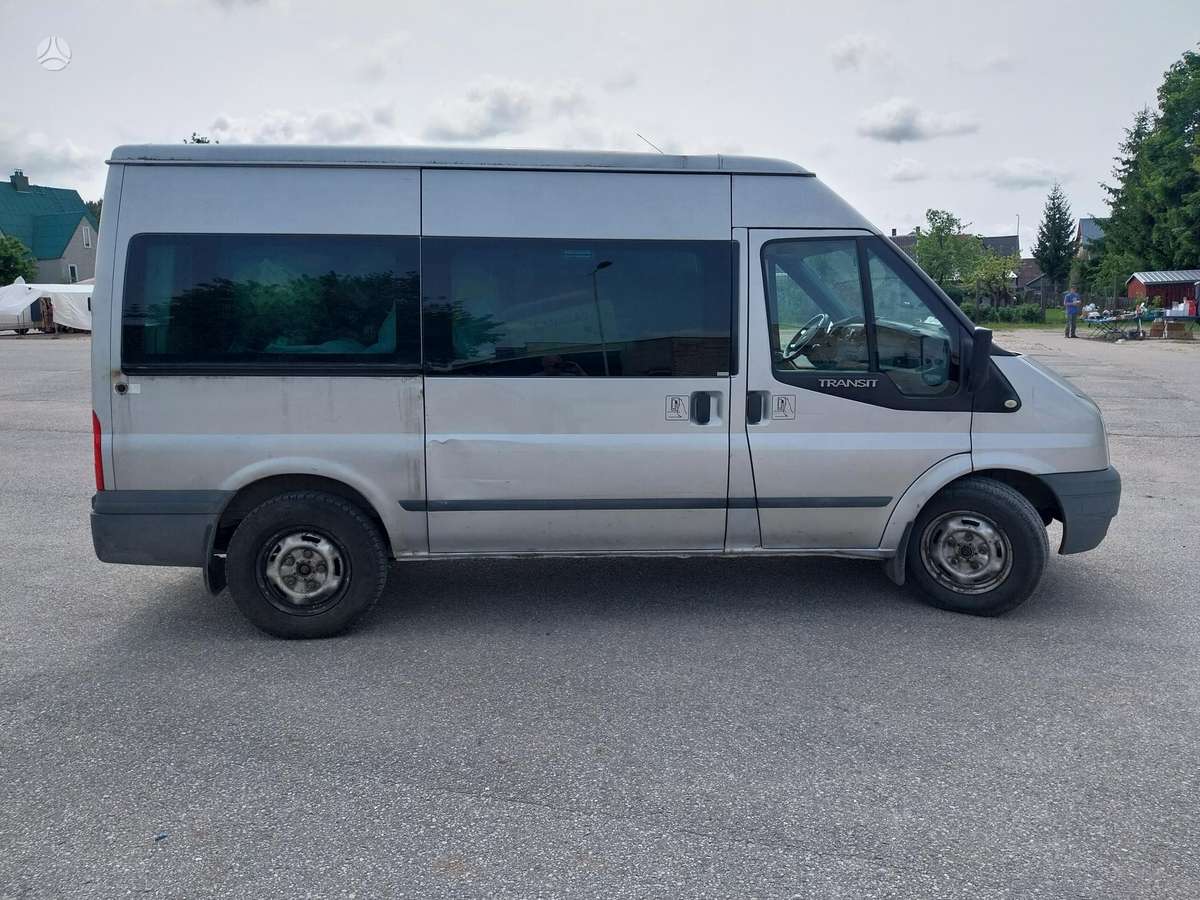 Ford Transit 2011 — двигун 2200 cm³, 140 HP (103kW)