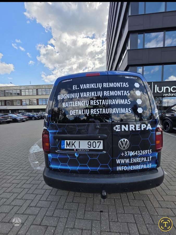 Volkswagen Caddy 2012 — салон