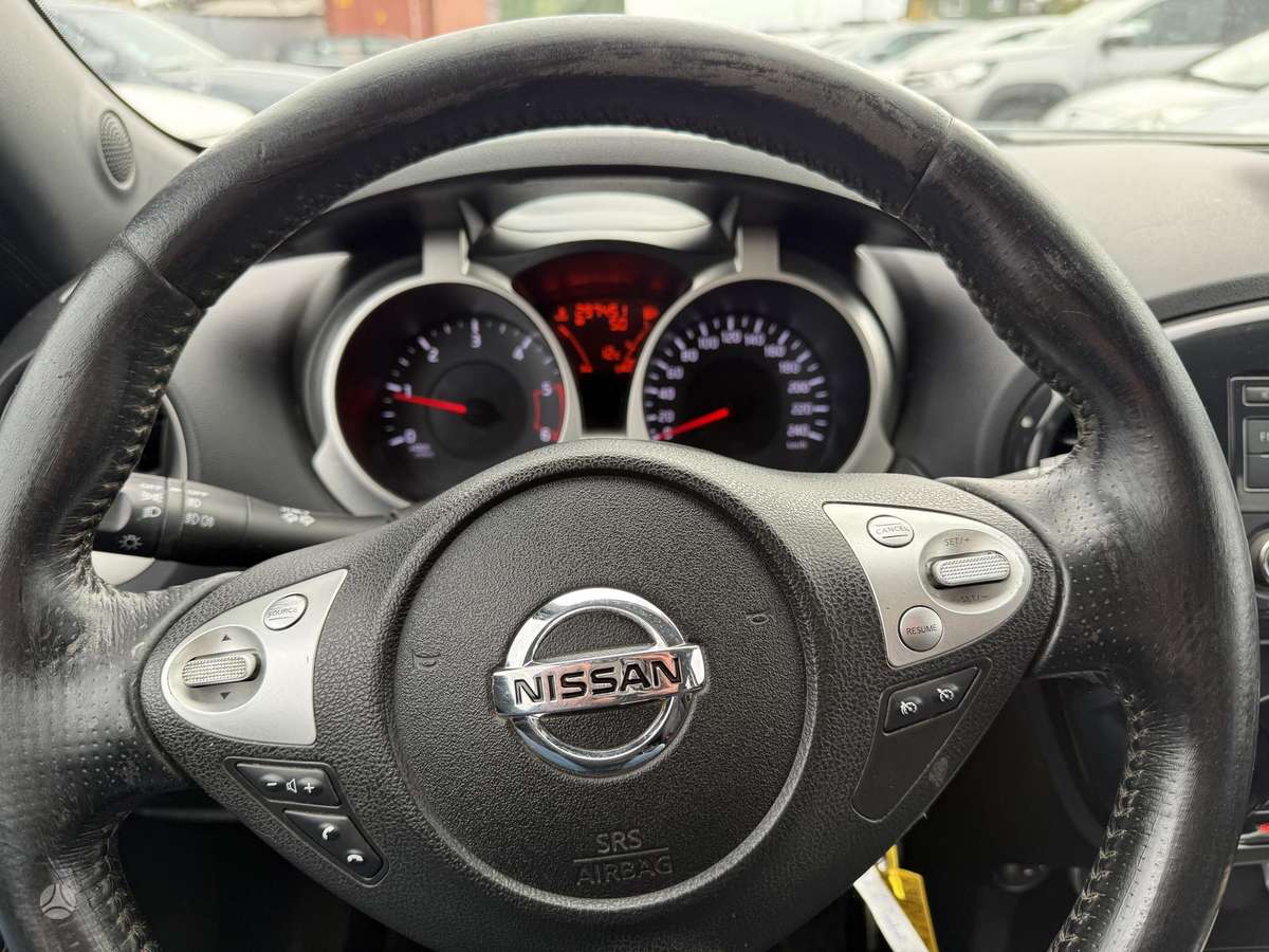 Nissan Juke 2011 — photo 7