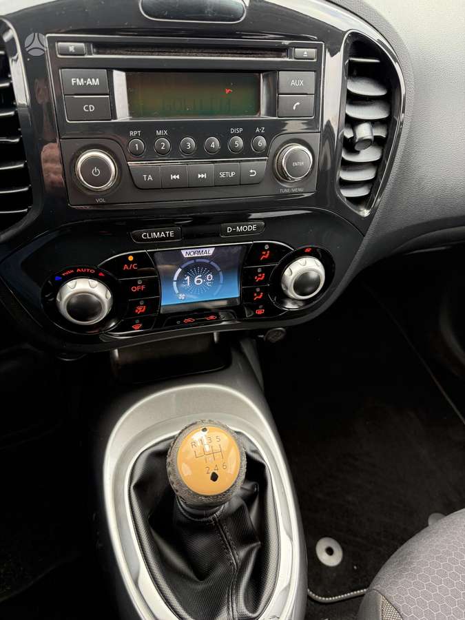 Nissan Juke 2011 — photo 9