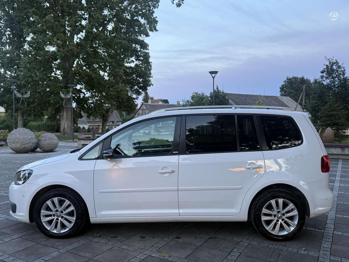 Volkswagen Touran 2014 — photo 7