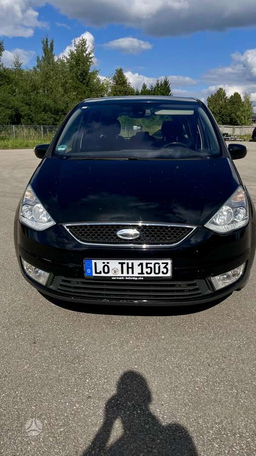 Ford Galaxy 2008 — вигляд ззаду