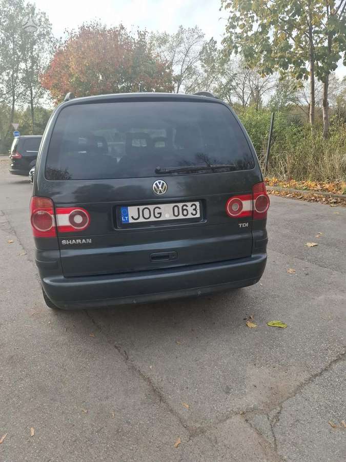 Volkswagen Sharan 2004 — engine 1896 cm³, 116 HP (85kW)