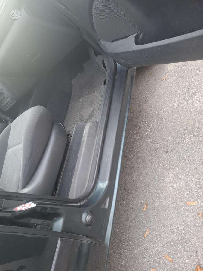 Volkswagen Sharan 2004 — photo 8