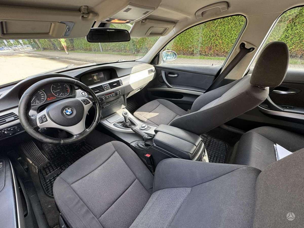 BMW 320 2006 — photo 8