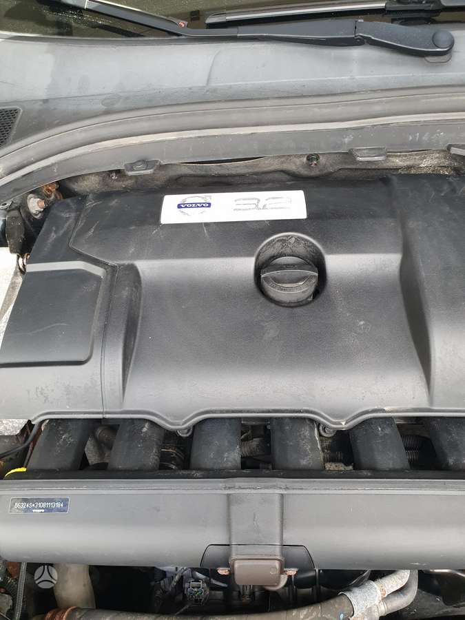 Volvo XC60 2012 — photo 9