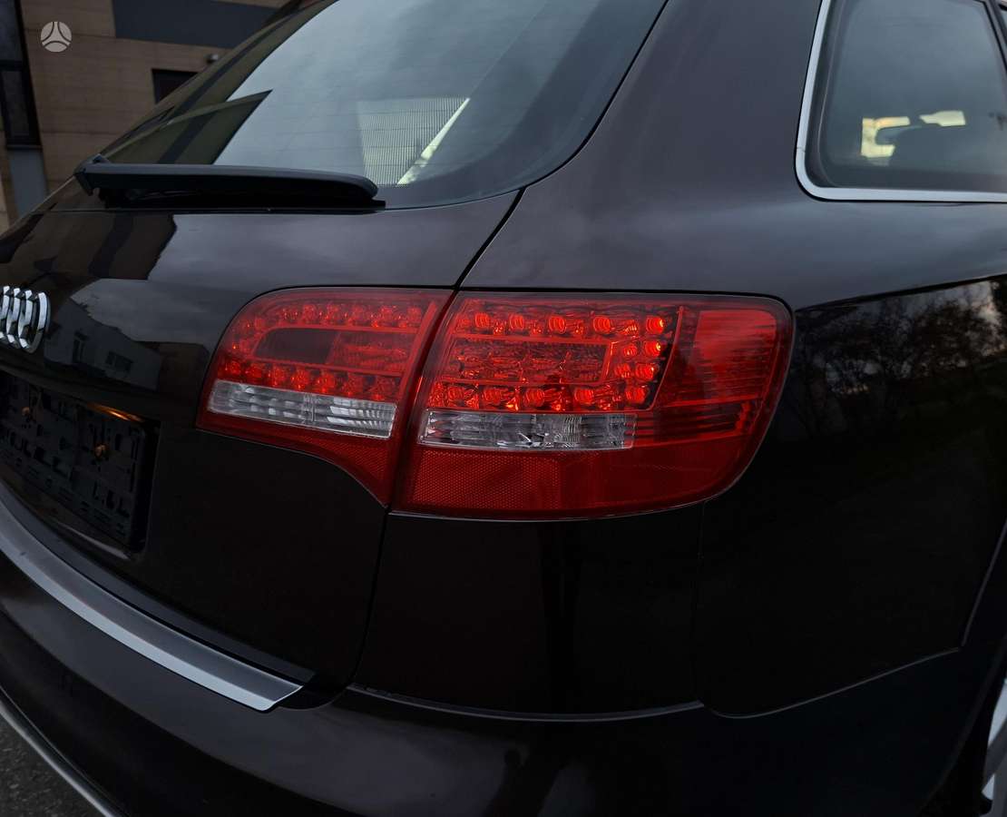 Audi A6 2009 — photo 16