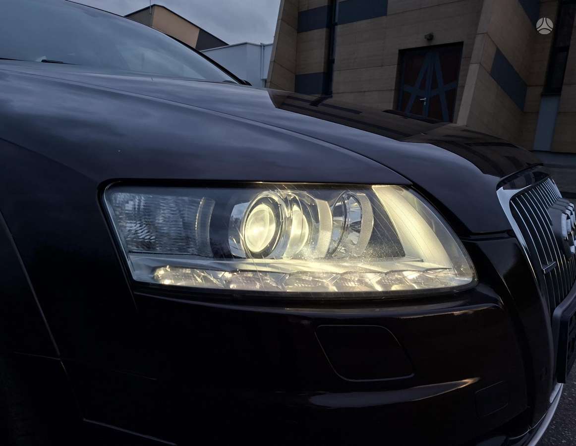 Audi A6 2009 — photo 17