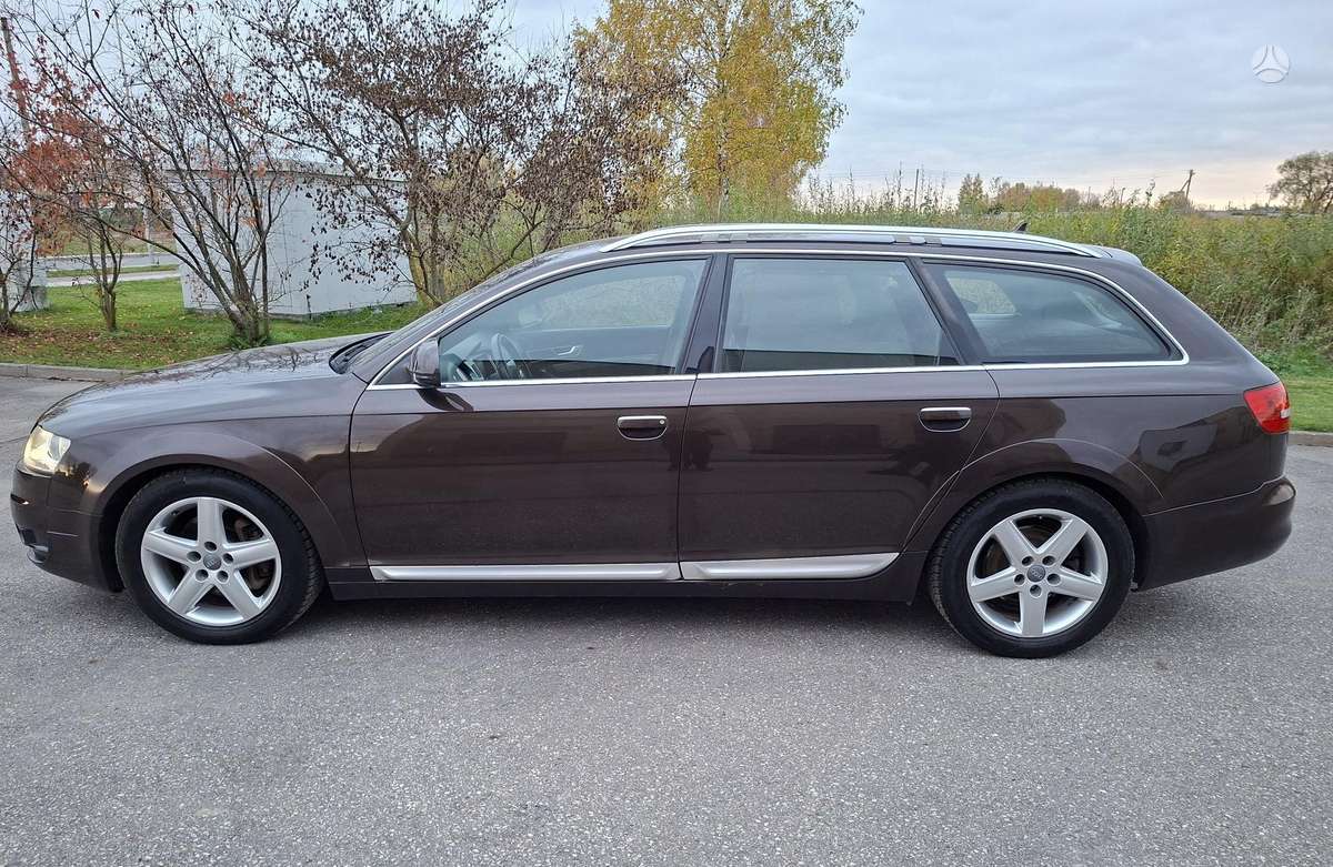 Audi A6 2009 — rear view