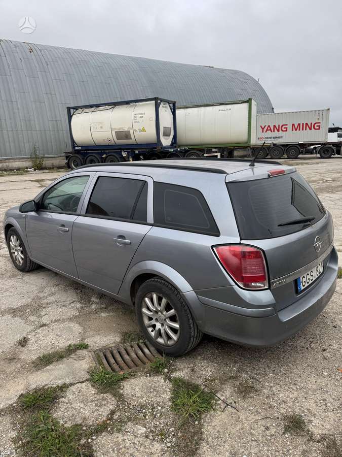 Opel Astra 2005 — engine 1900 cm³, 120 HP (88kW)