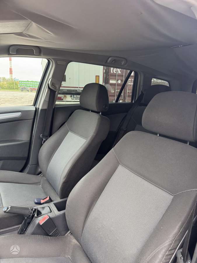 Opel Astra 2005 — photo 6