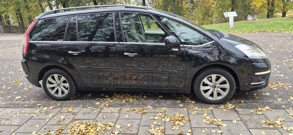 Citroen Grand 2011 — двигун 2000 cm³, 163 HP (120kW)