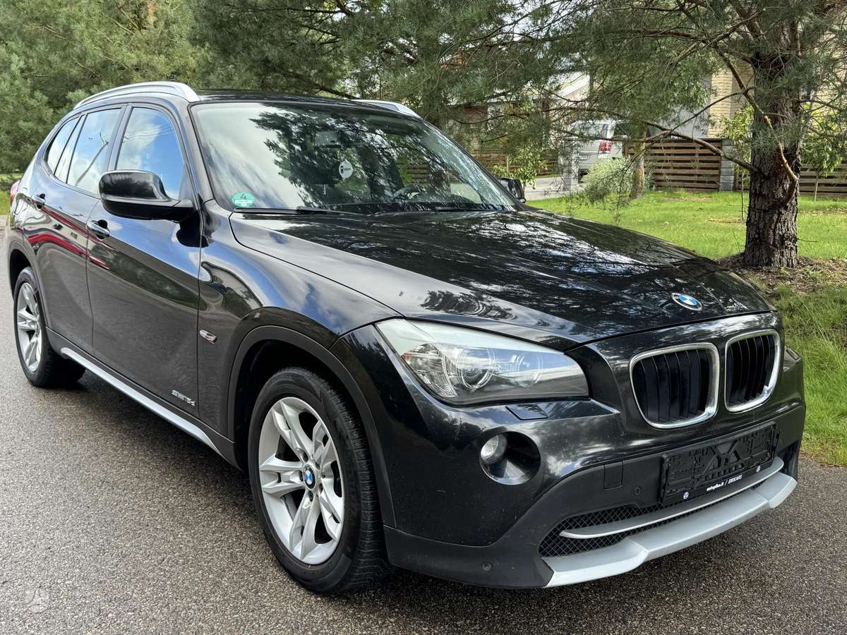 BMW X1, 2011