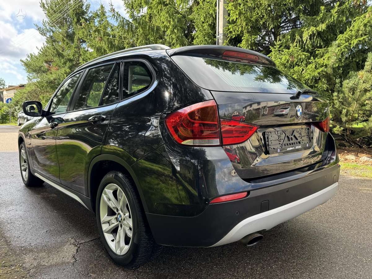 BMW X1 2011 — photo 5