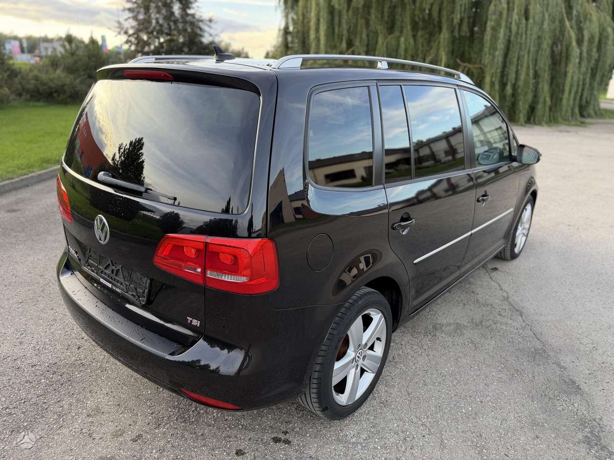 Volkswagen Touran 2011 — photo 5