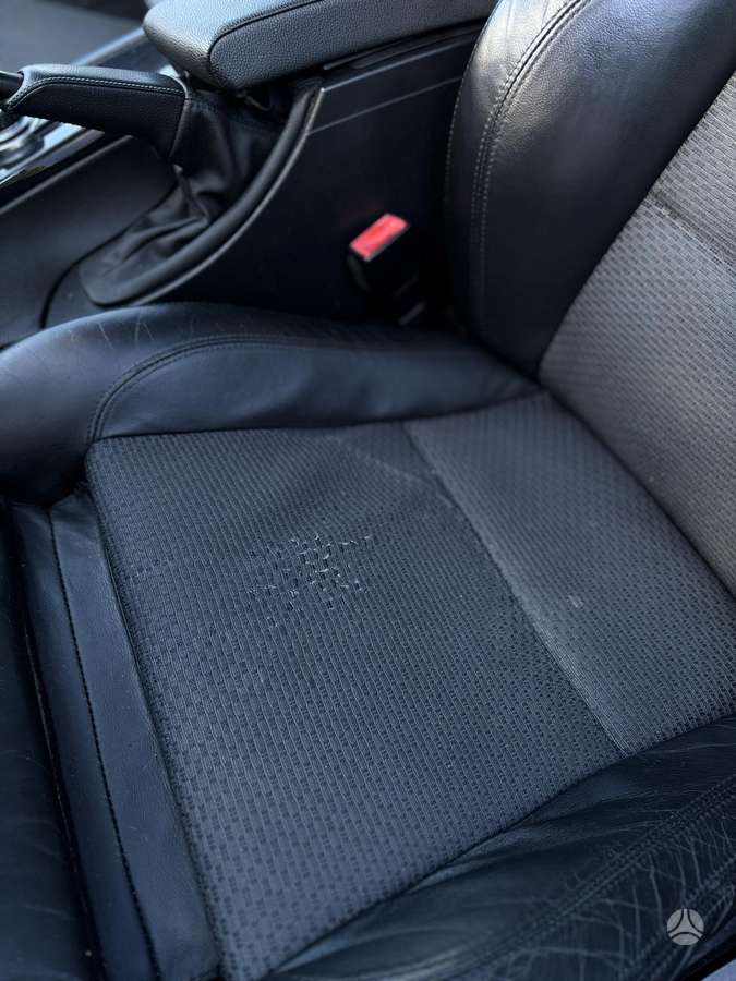 BMW 325 2009 — photo 14