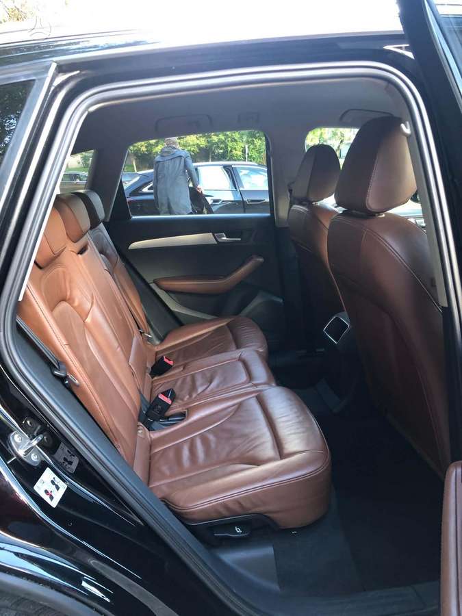Audi Q5 2009 — photo 12