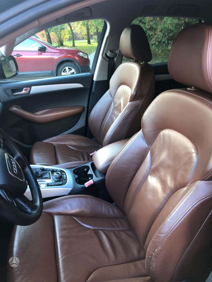 Audi Q5 2009 — photo 13