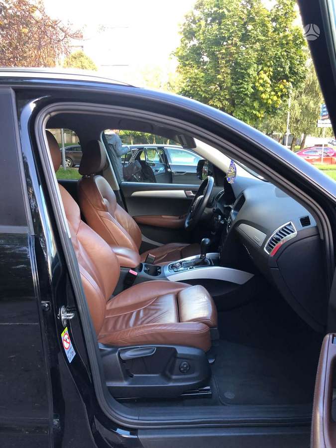 Audi Q5 2009 — photo 15