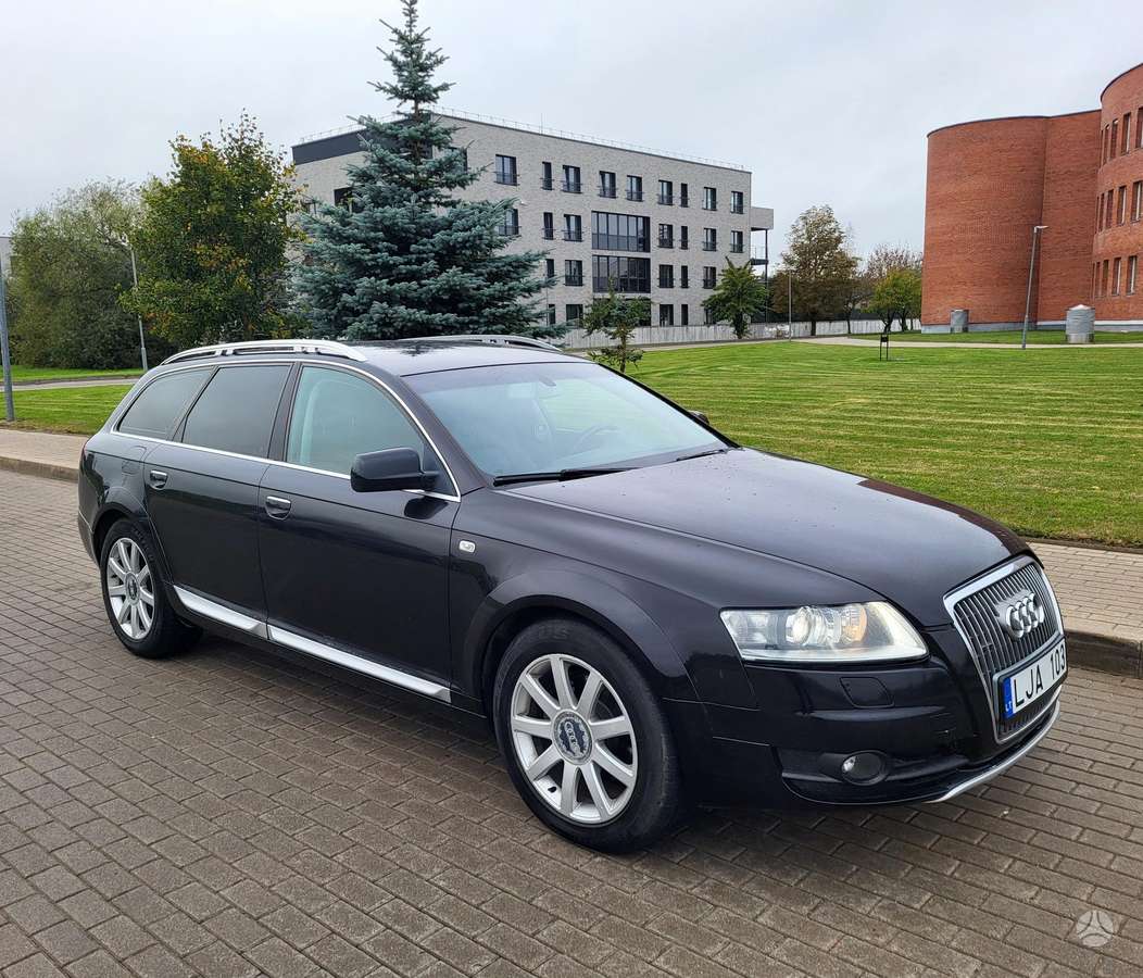 Audi A6 2006 — салон