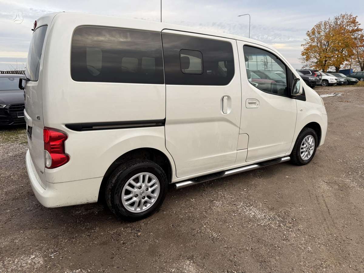 Nissan NV200 2015 — photo 10