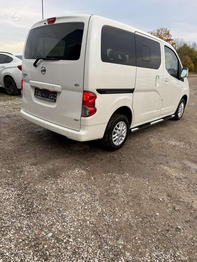 Nissan NV200 2015 — photo 13