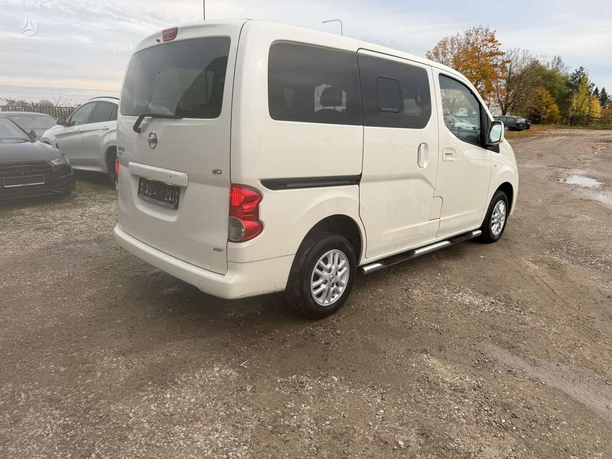 Nissan NV200 2015 — photo 15