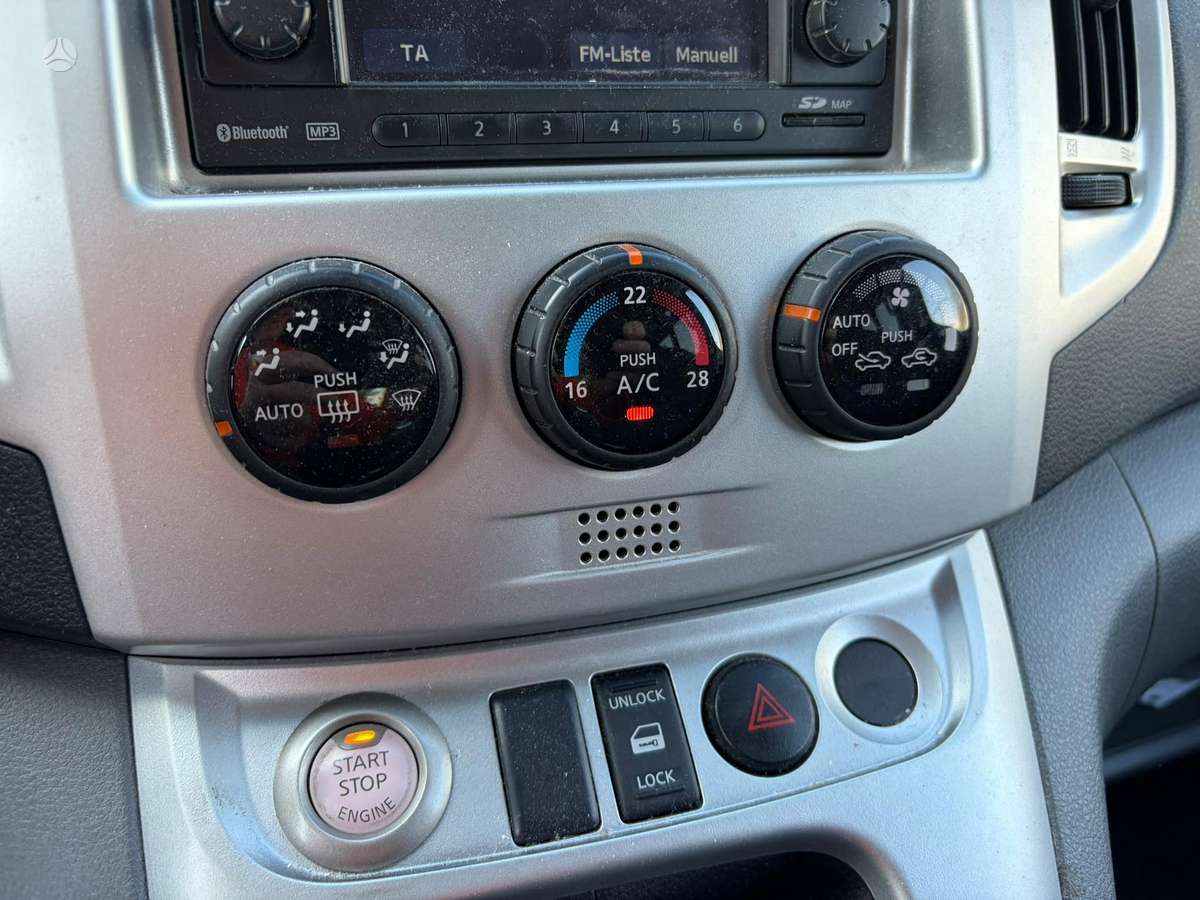 Nissan NV200 2015 — photo 28