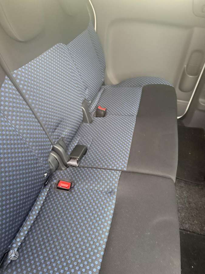 Nissan NV200 2015 — photo 31